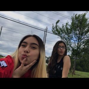 Meet your Posher, Elisa